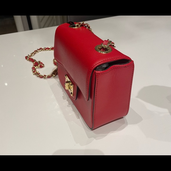 Authentic Red Cross body bag, from Mario Valentino. Made in Italy. Never used! - Picture 2 of 6